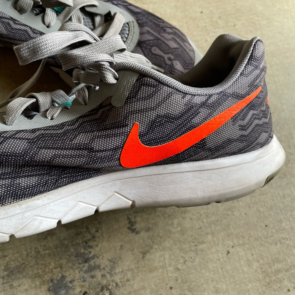 Nike Men's Athletic Shoes in Gray with Orange Swoosh